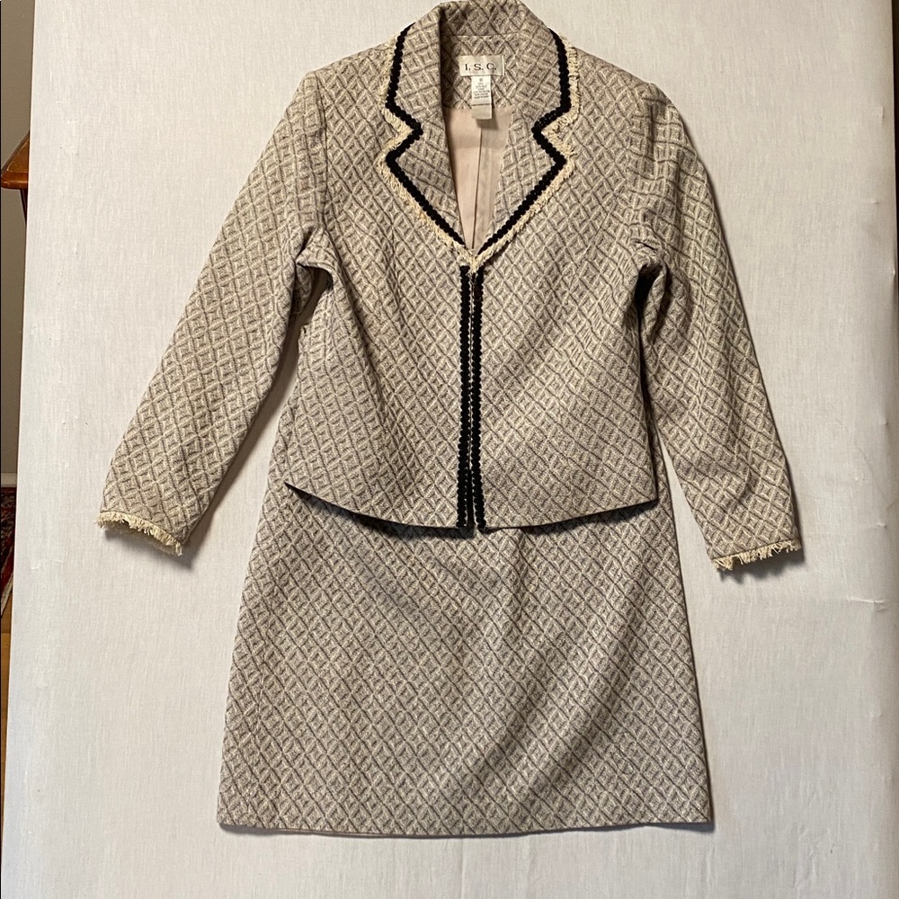 Elegant Gray and off white Jacket & Skirt Set